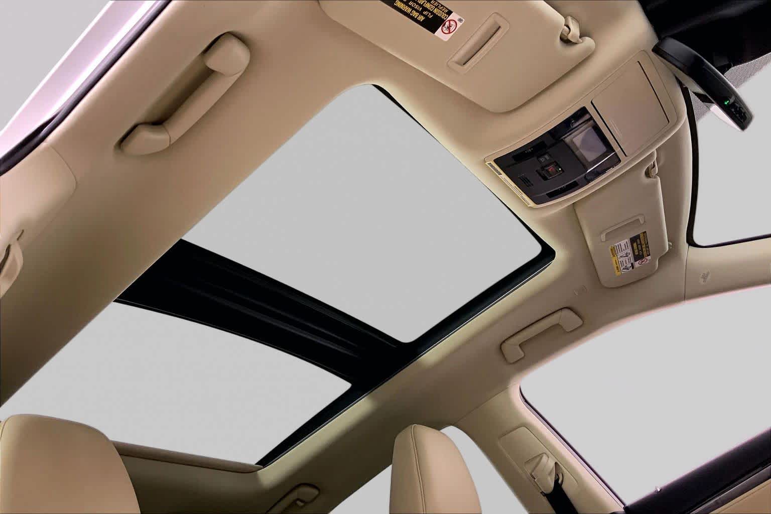 Certified Used 2021 Eminent White Pearl Lexus  image 14