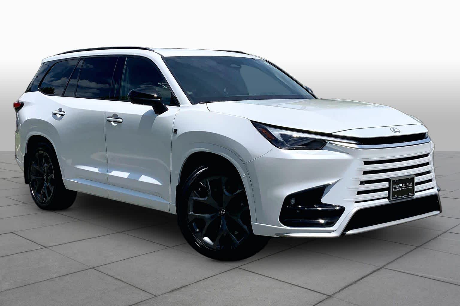 View vehicle photo 3