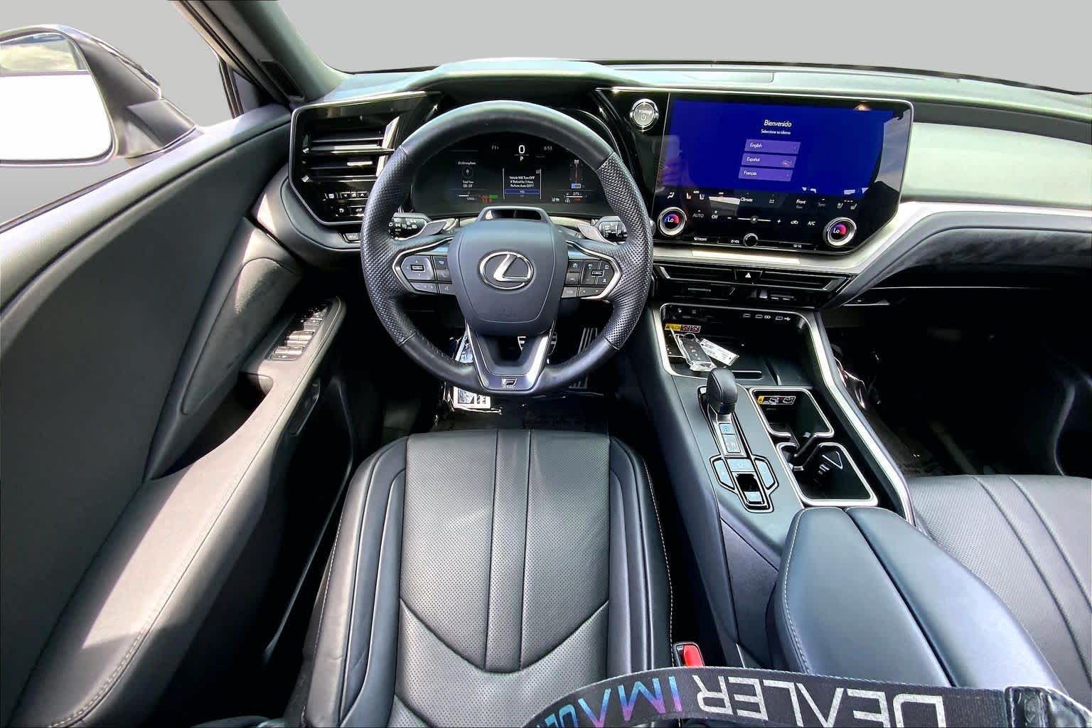View vehicle photo 6
