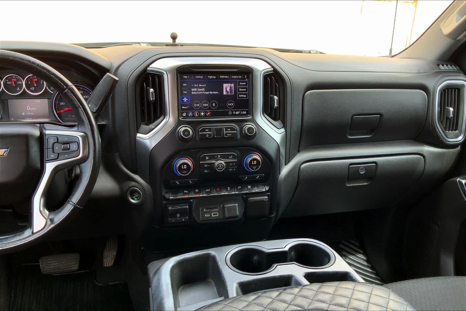 View vehicle photo 7