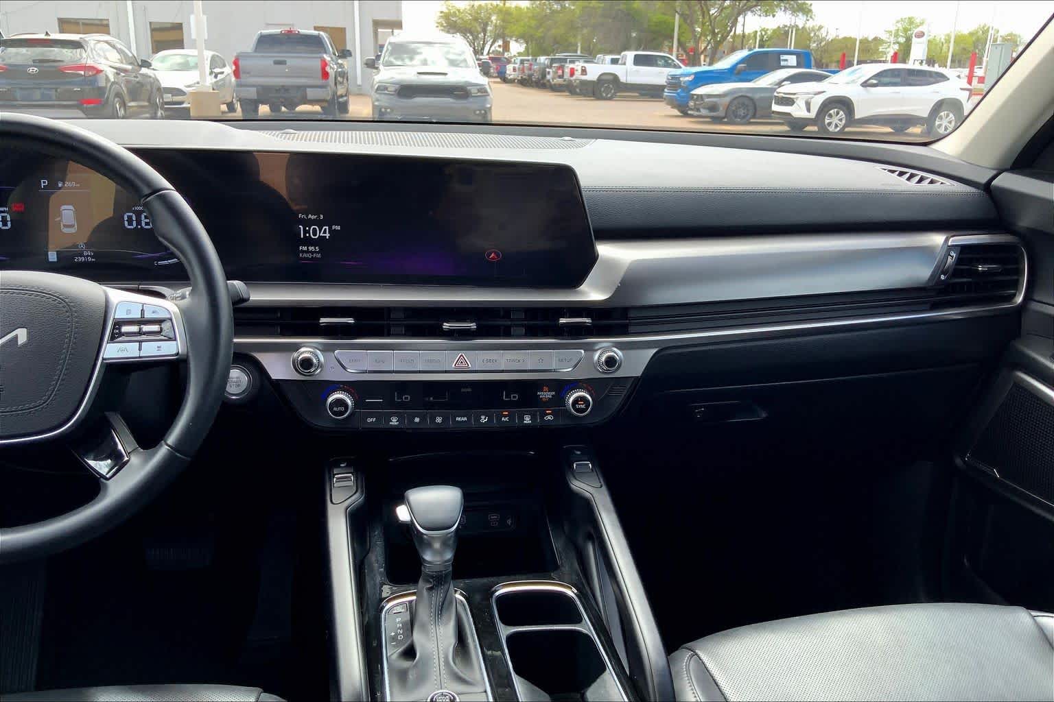 View vehicle photo 7