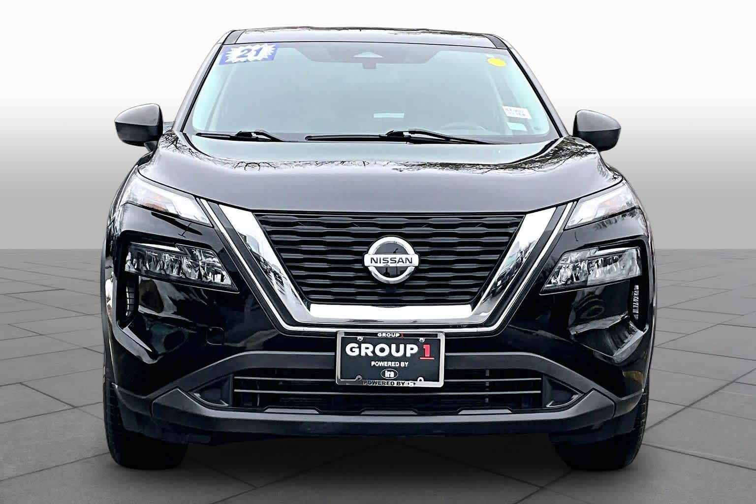 View vehicle photo 7