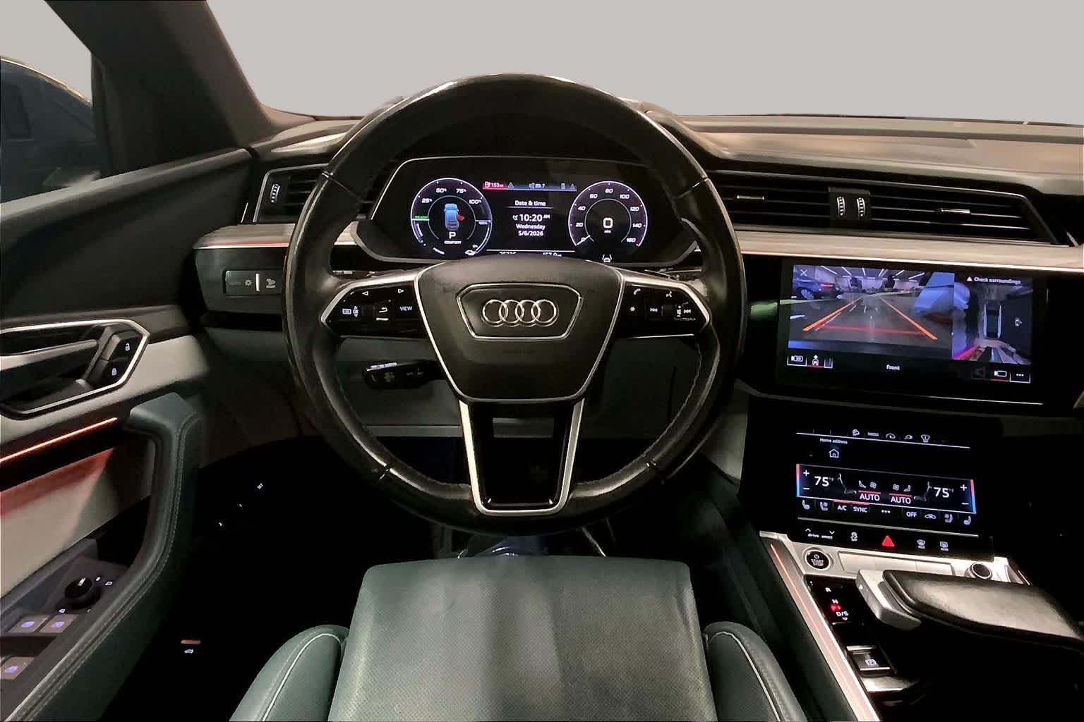 View vehicle photo 6