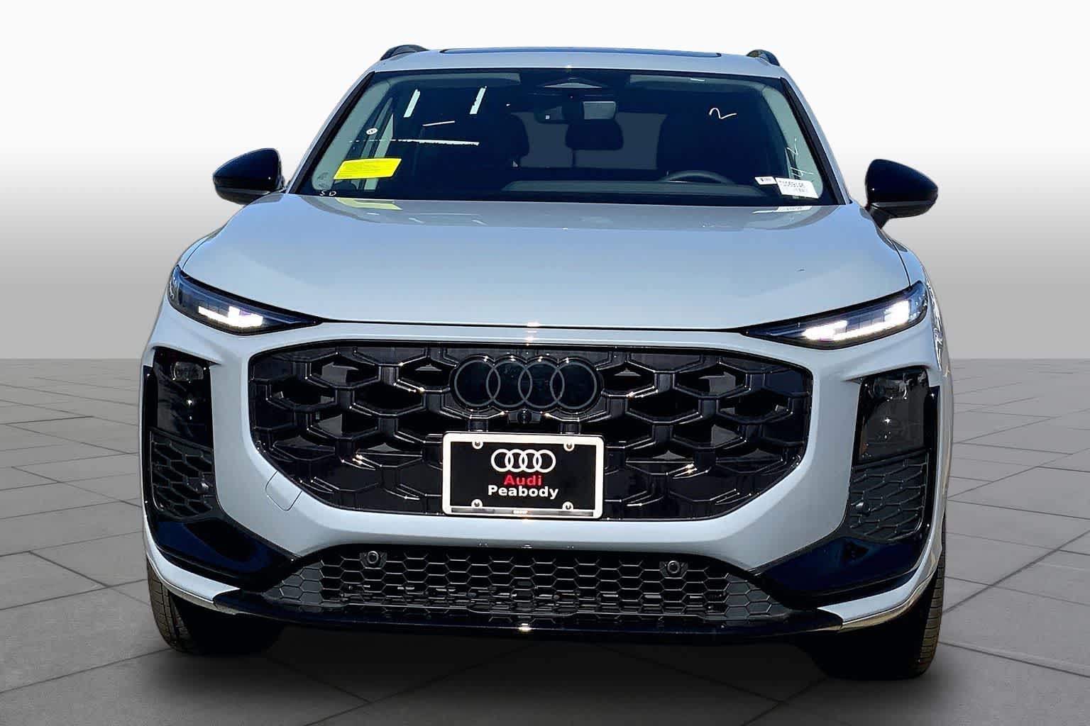 View vehicle photo 3