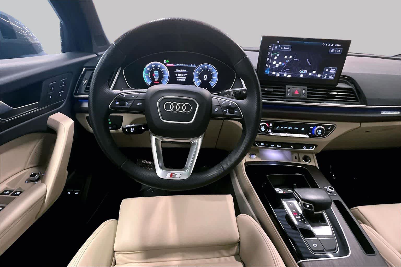 View vehicle photo 7