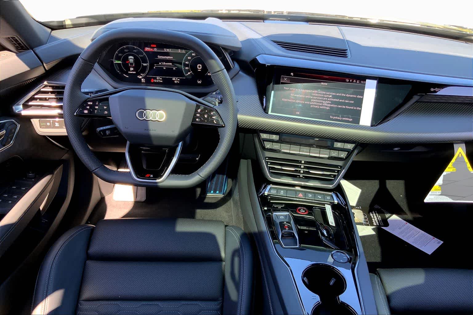 View vehicle photo 5