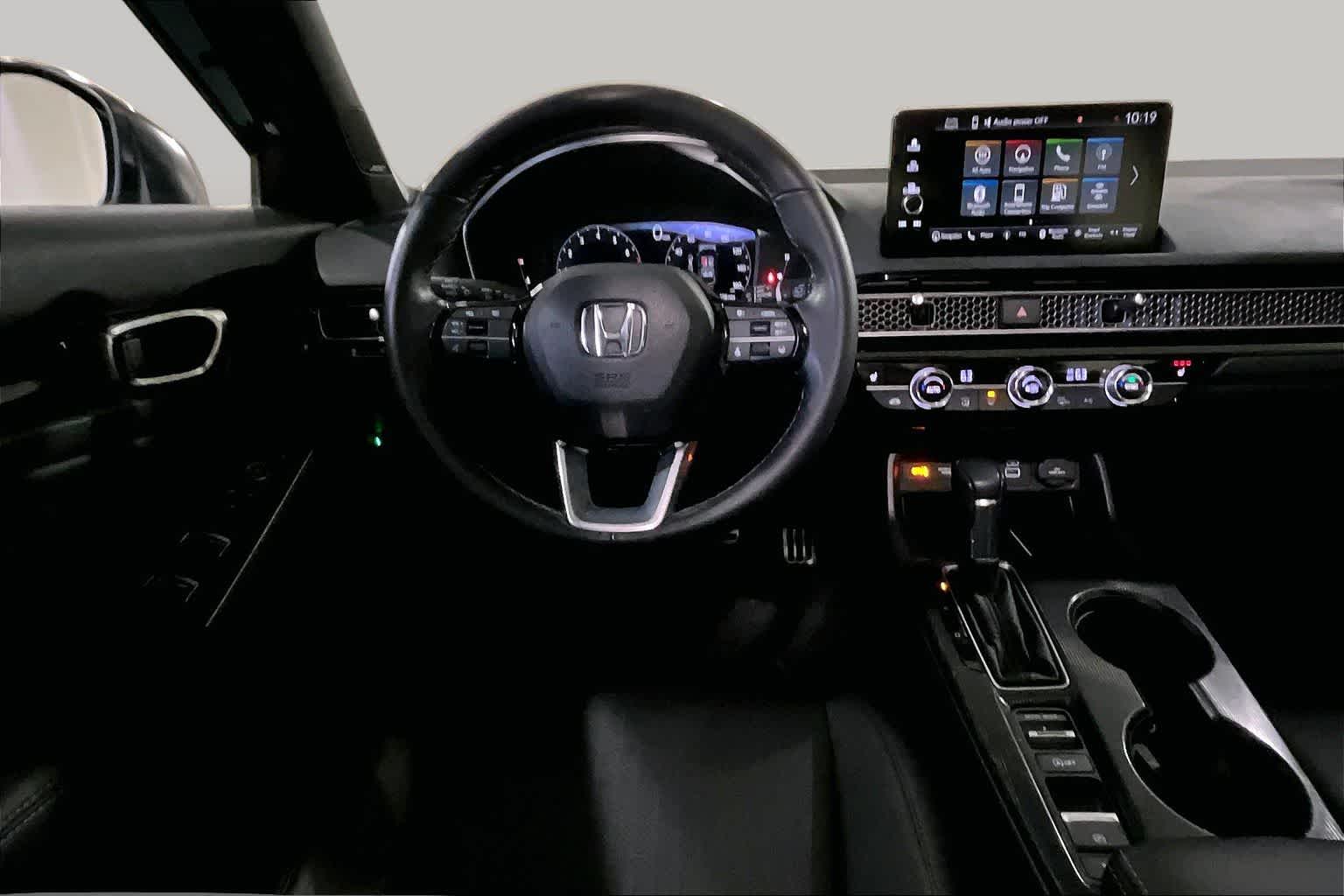 View vehicle photo 5