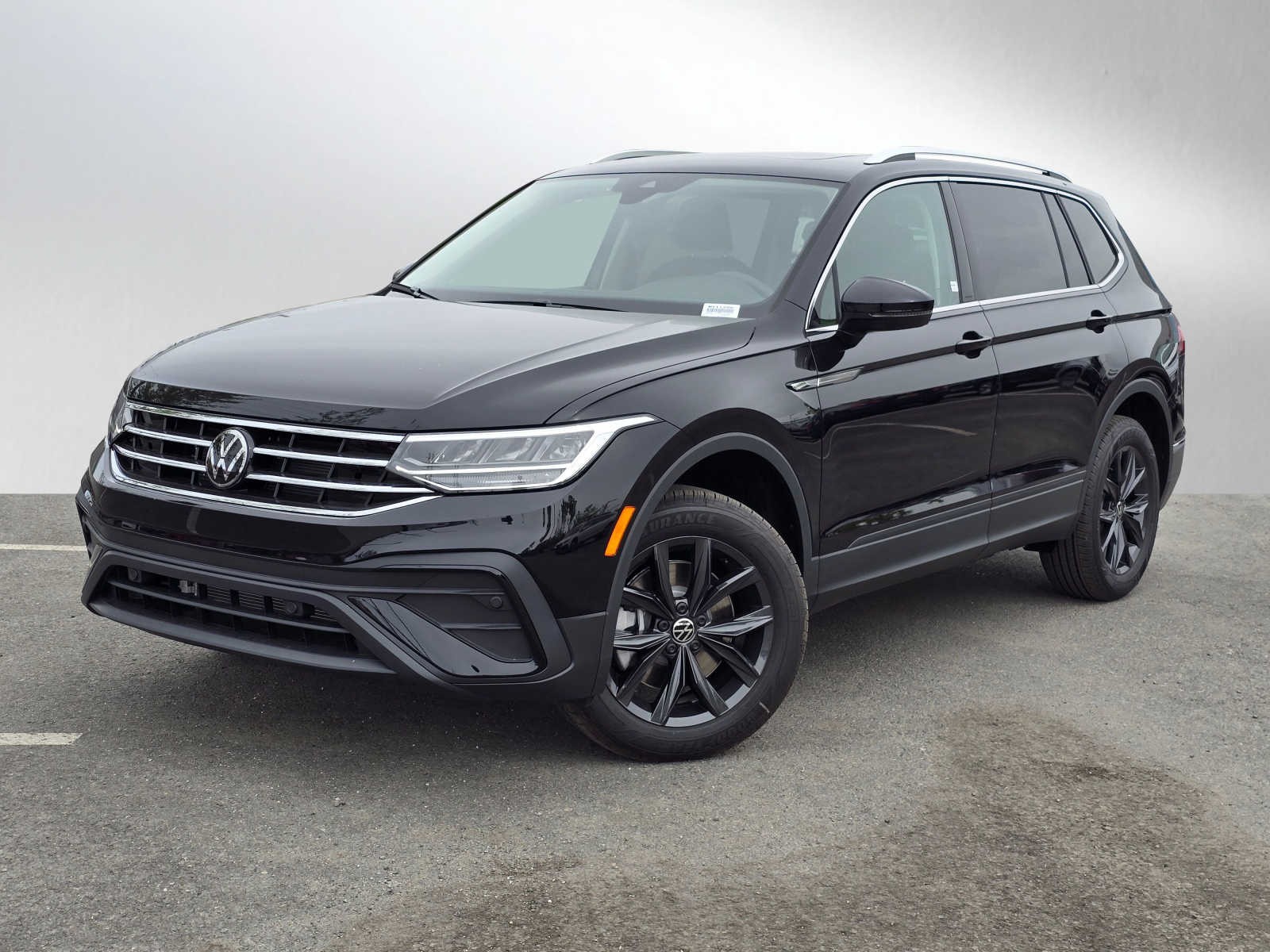 New 2024 Volkswagen Tiguan SE Sport Utility in #M111299 | Swickard Auto  Group