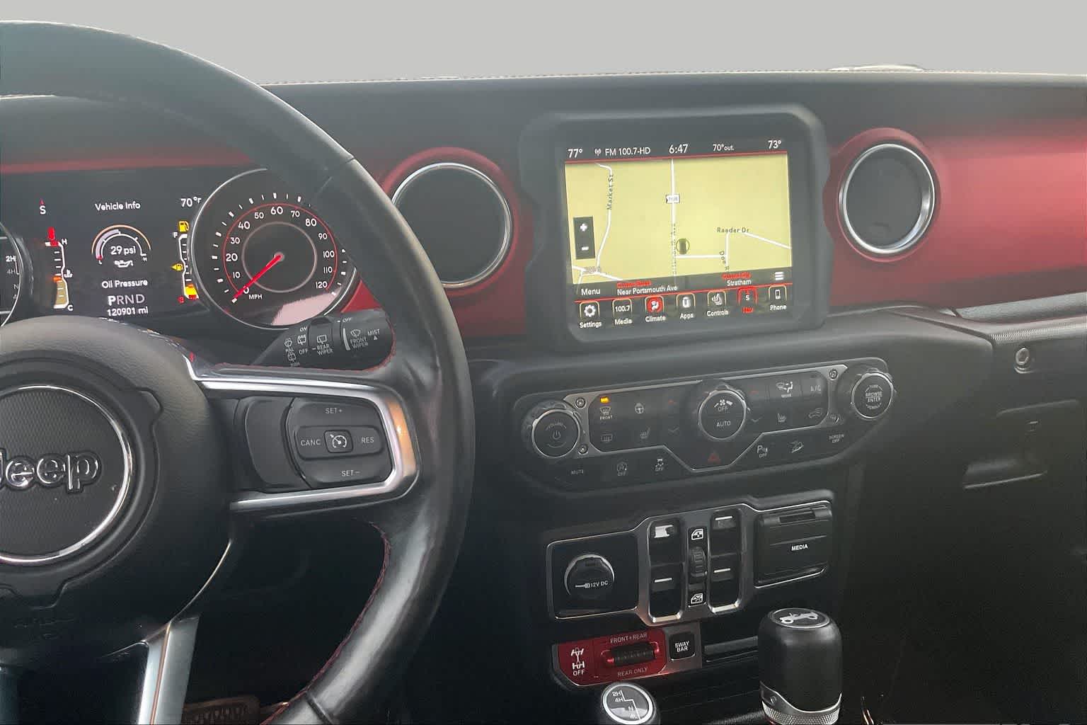 View vehicle photo 6