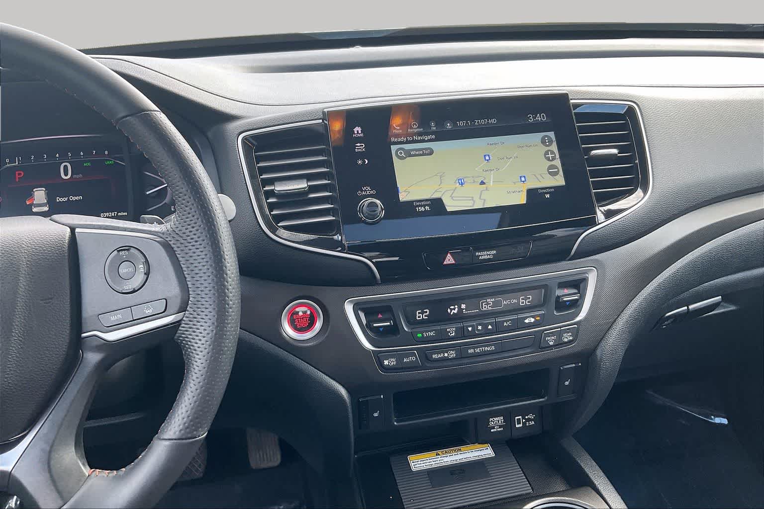 View vehicle photo 6