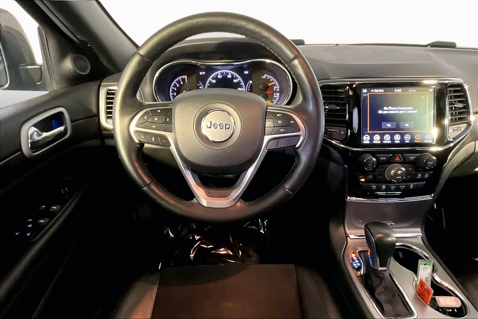 View vehicle photo 6