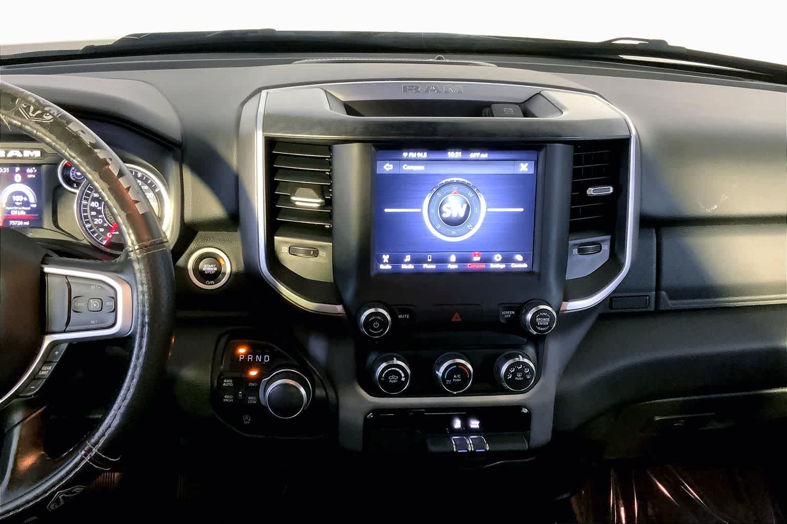 View vehicle photo 7