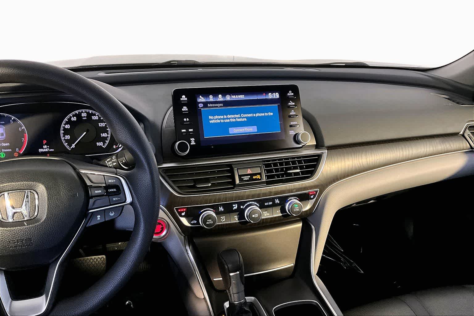 View vehicle photo 7