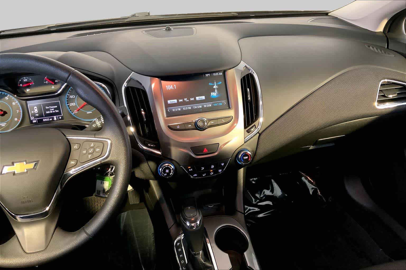 View vehicle photo 7