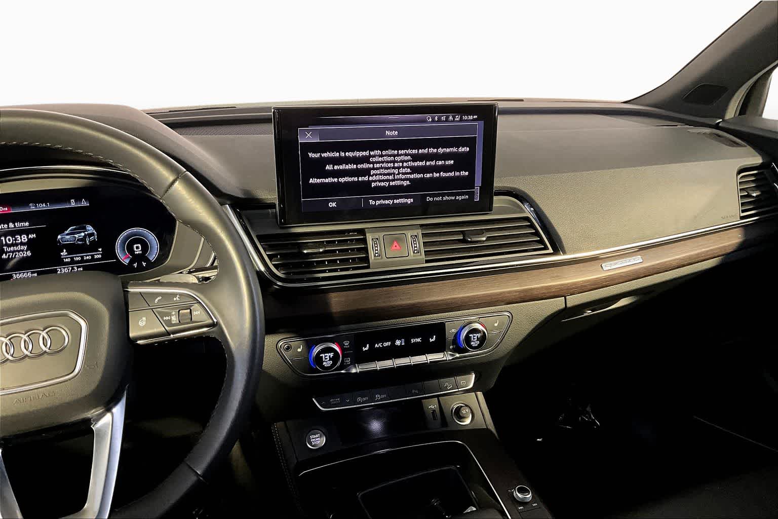 View vehicle photo 7
