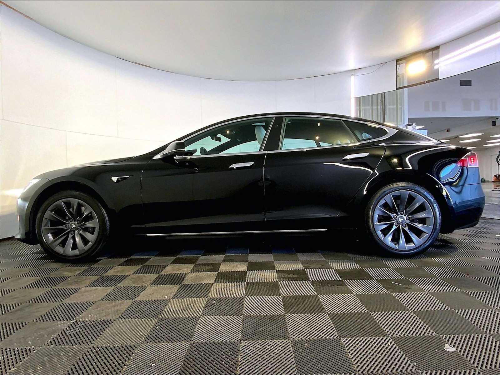 Used 2020 Tesla Model S Long Range Plus with VIN 5YJSA1E21LF412410 for sale in Houston, TX