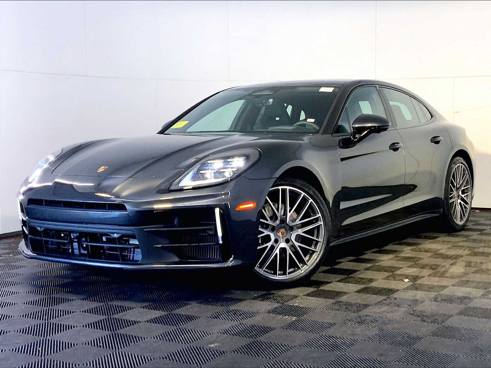 New 2026 Porsche Panamera 4