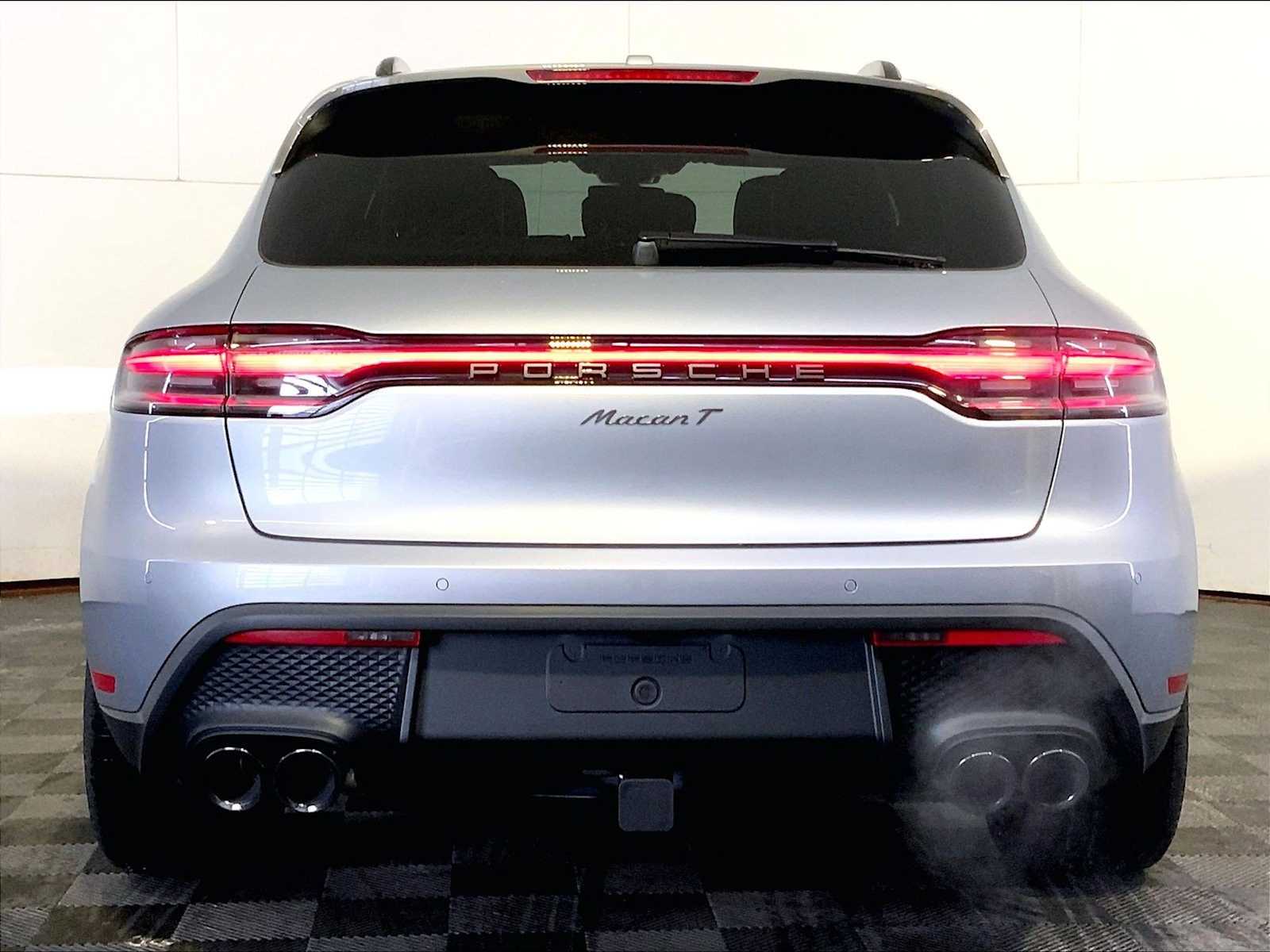 New 2026 F0/Dolomite Silver Porsche T image 6