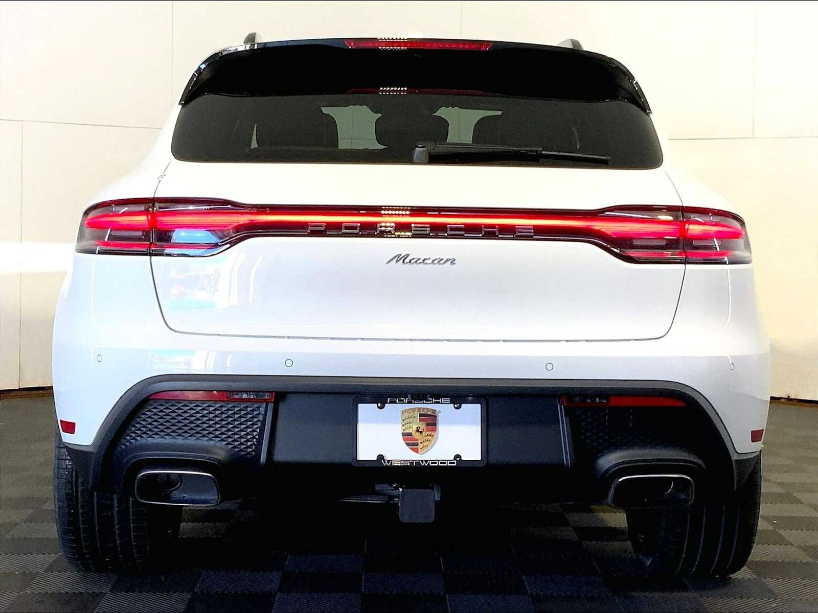 New 2026 0Q/White Porsche  image 6
