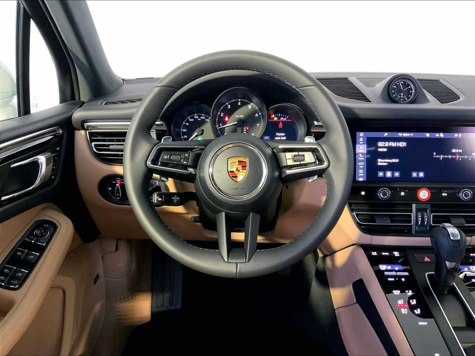 New 2026 0Q/White Porsche  image 15