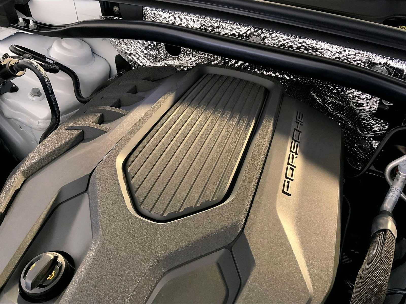 New 2026 0Q/White Porsche  image 22
