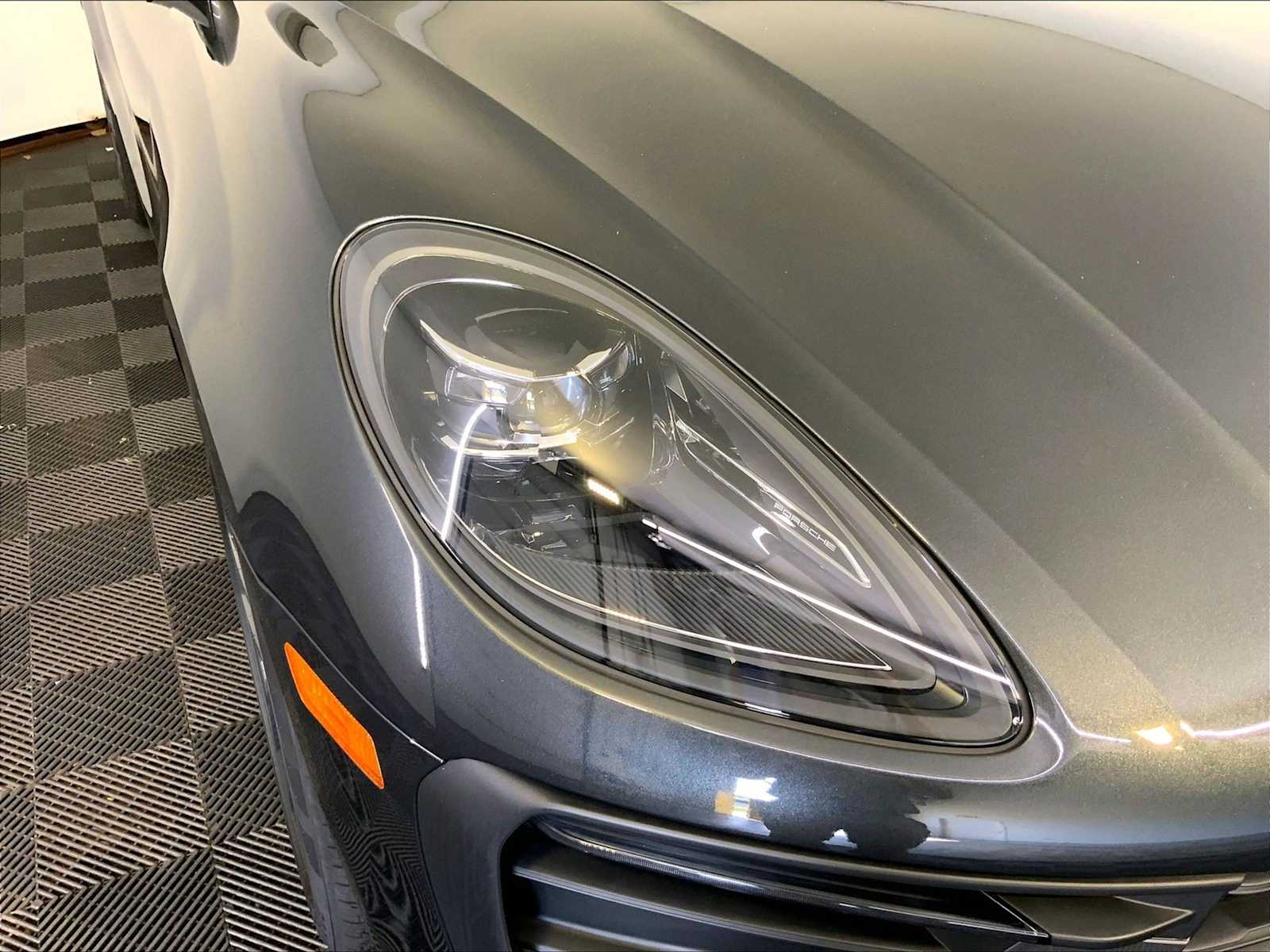 New 2026 2H/Volcano Grey Me Porsche T image 12