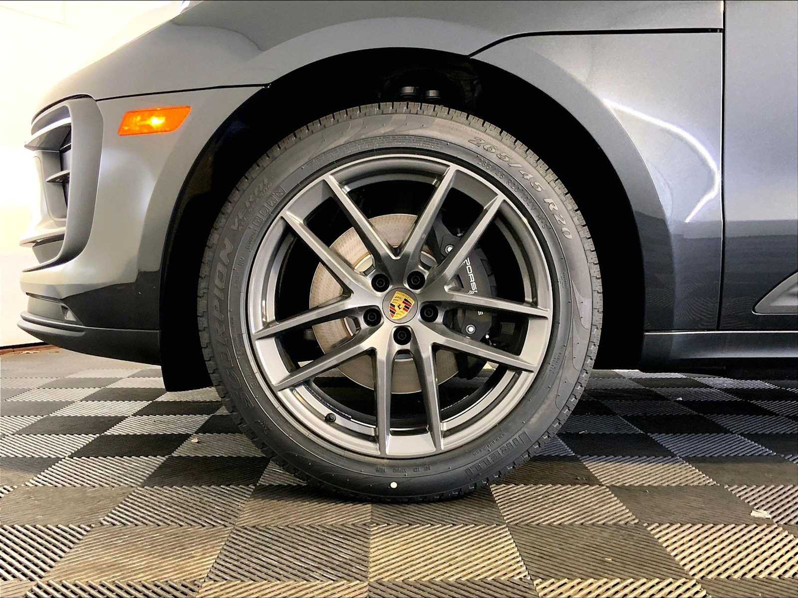 New 2026 2H/Volcano Grey Me Porsche T image 11