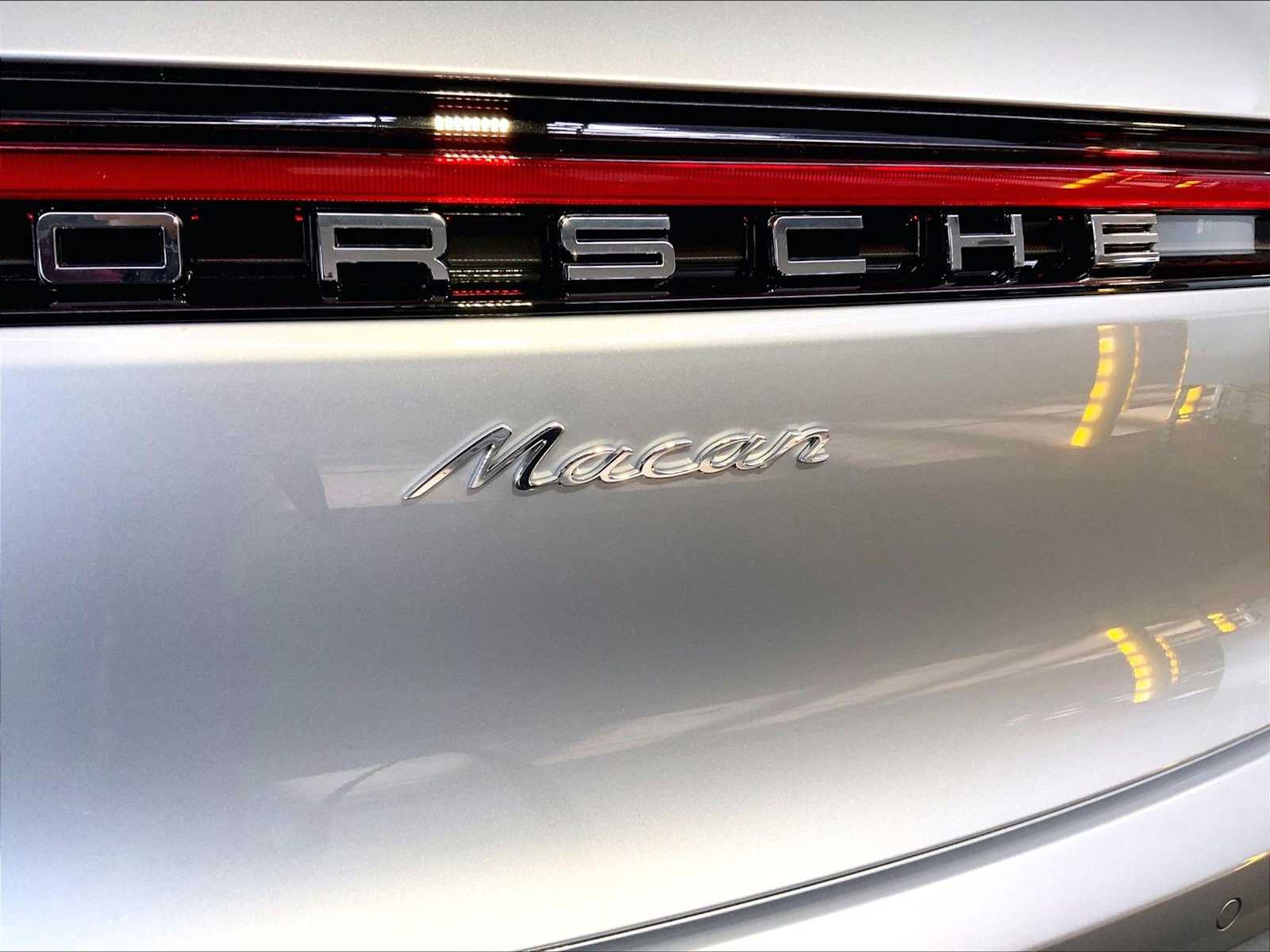 2026 Porsche Macan - Photo 19