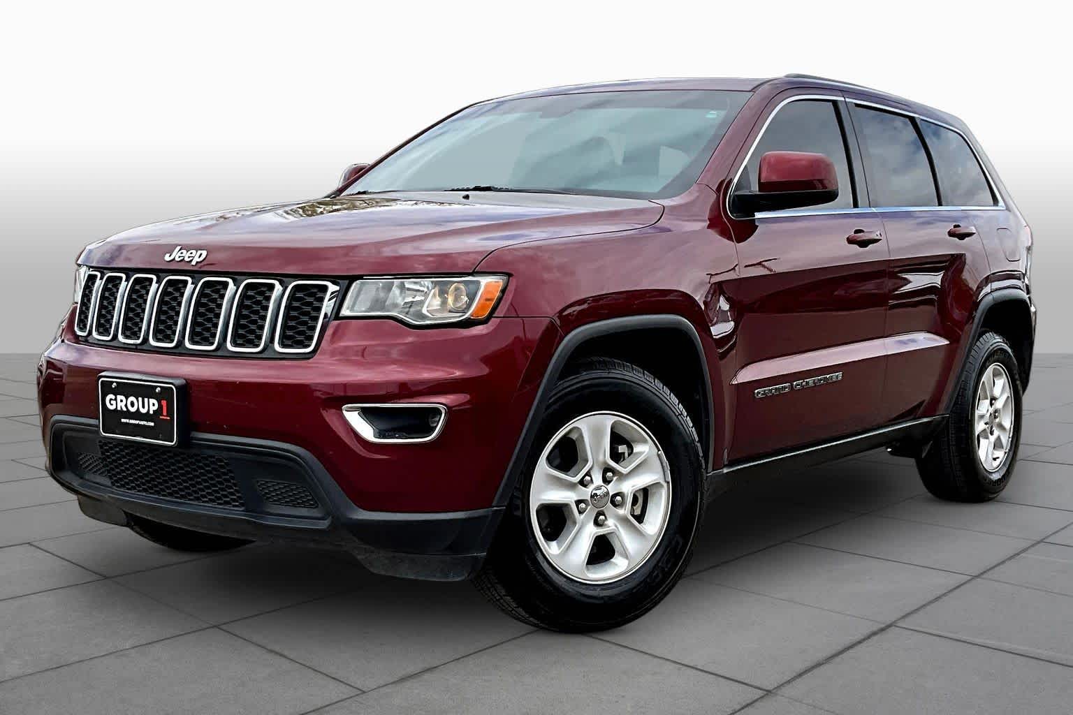 Velvet Red Pearlcoat 2017 Jeep Grand Cherokee Laredo SUV / Crossover 4X2 8-Speed Automatic