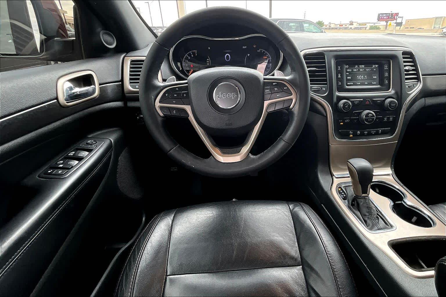 View vehicle photo 6