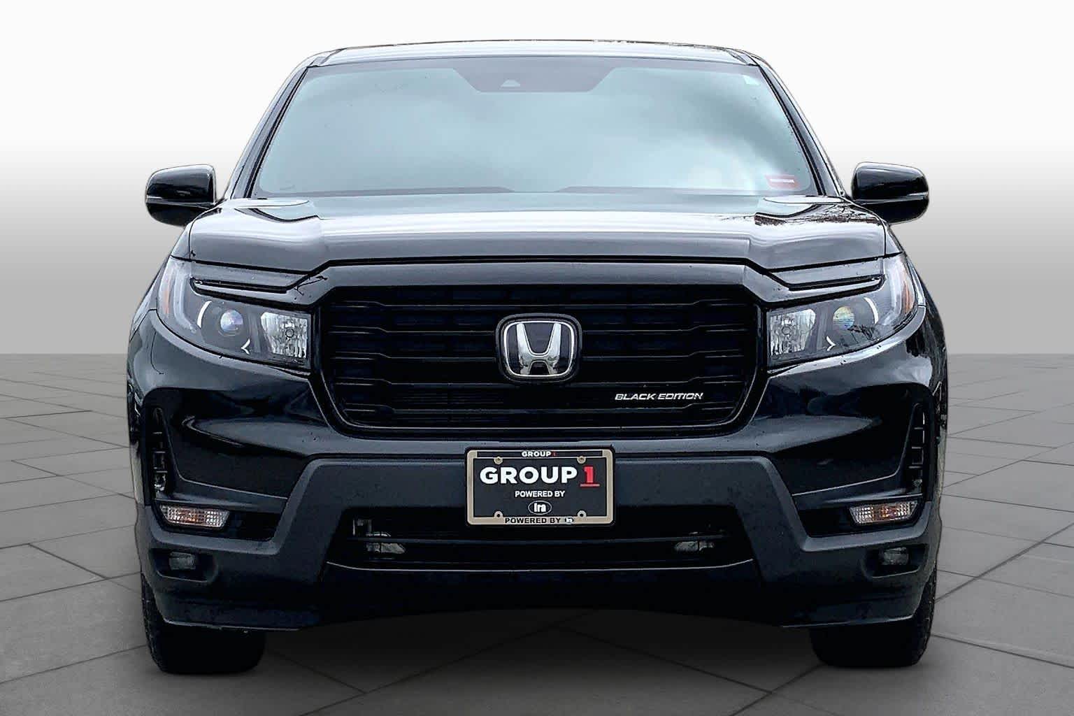 View vehicle photo 5