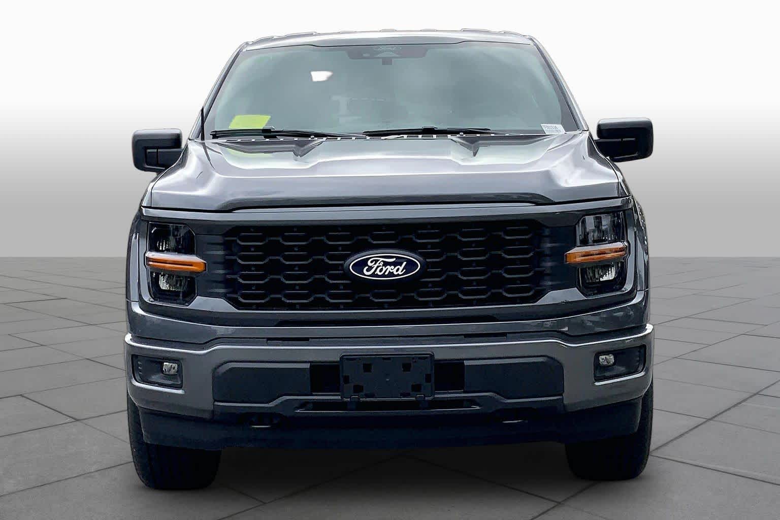 Carbonized Gray Metallic 2026 Ford F-150 Pickup Truck Four-Wheel Drive Automatic