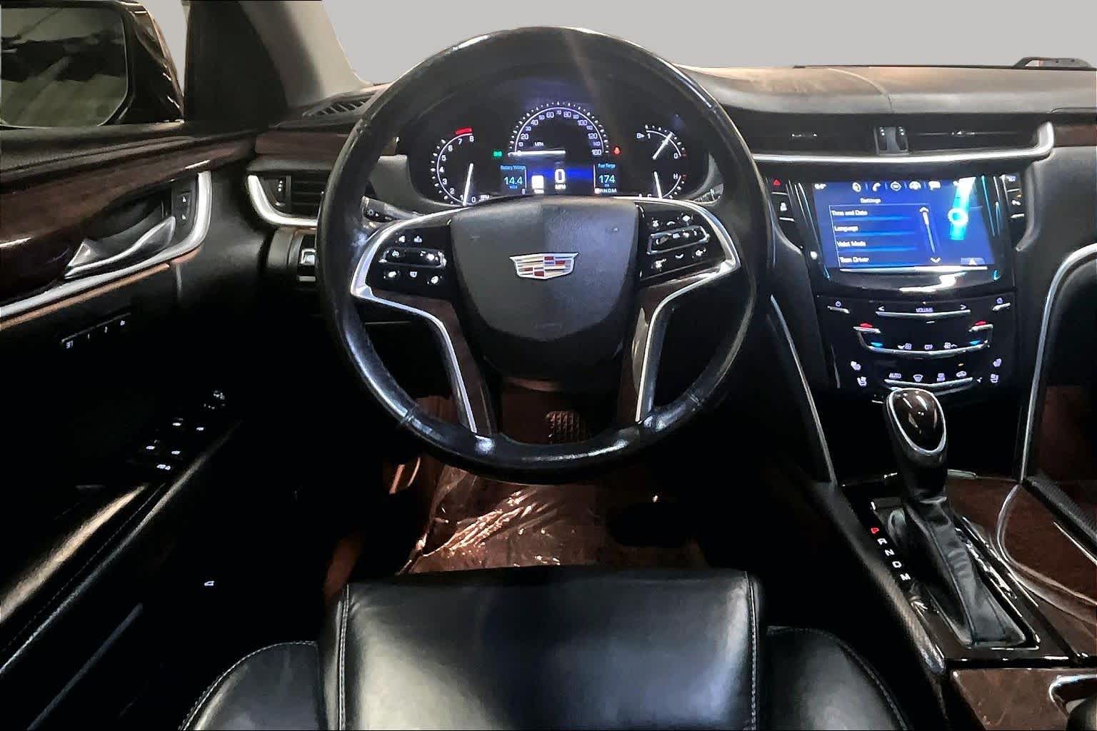 View vehicle photo 7