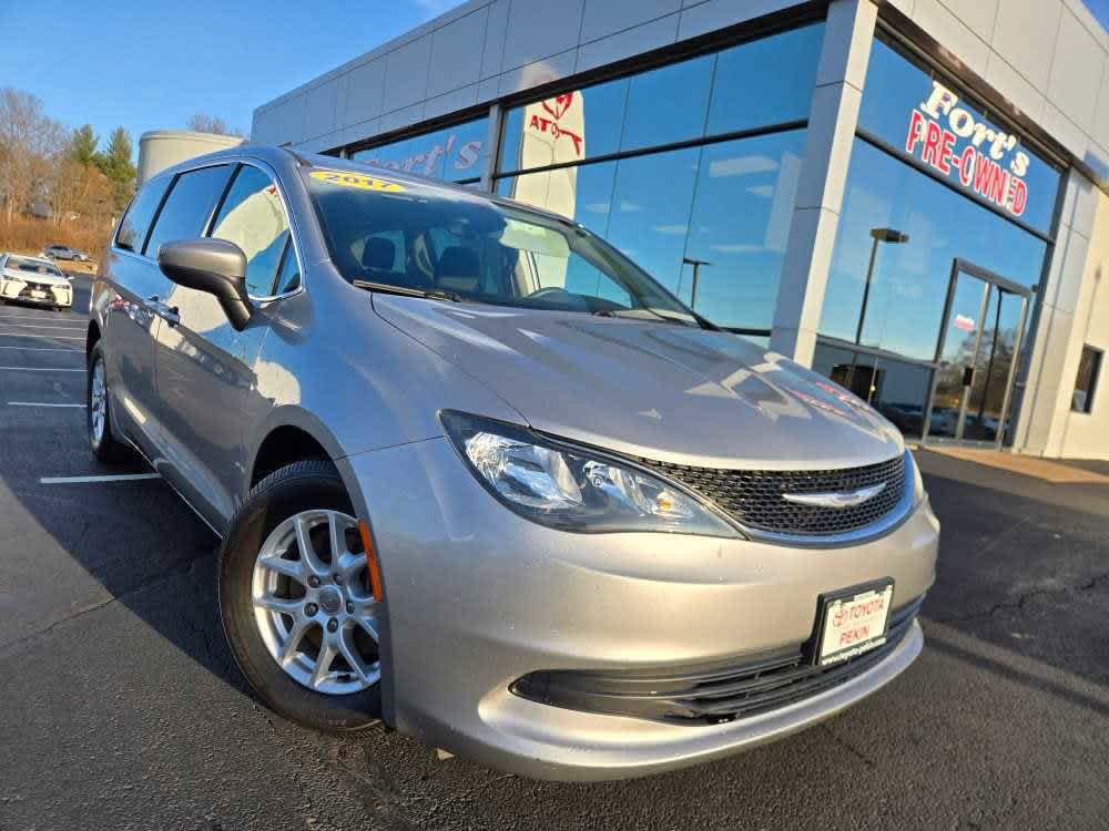 2017 Chrysler Pacifica Touring FWD