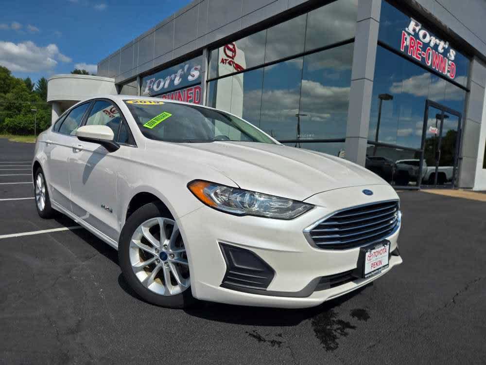  2019 Ford Fusion Hybrid SE FWD   