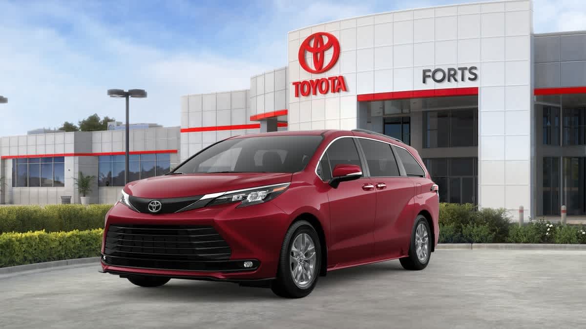 2026 Toyota Sienna XLE 7-Passenger FWD