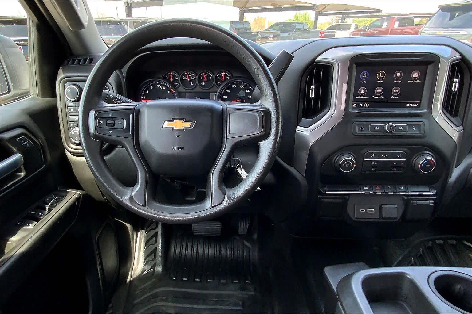 View vehicle photo 6