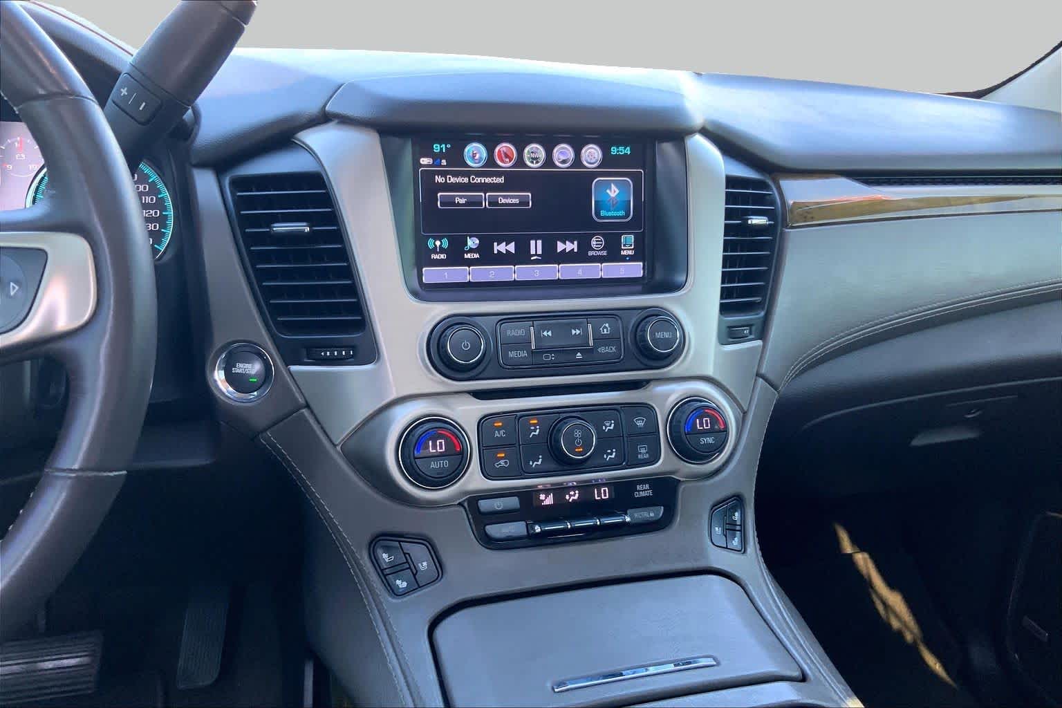 Used 2017 SPARKLING SILVER METALLIC GMC Denali image 7