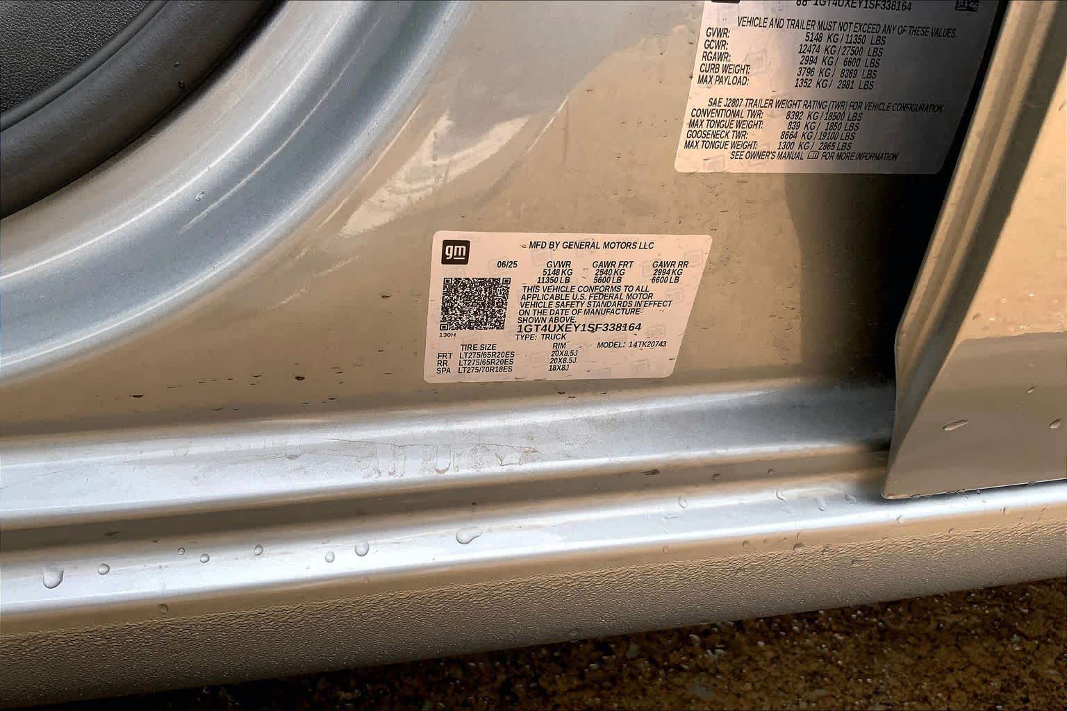 Certified Used 2025 Sterling Metallic GMC Denali Ultimate image 35