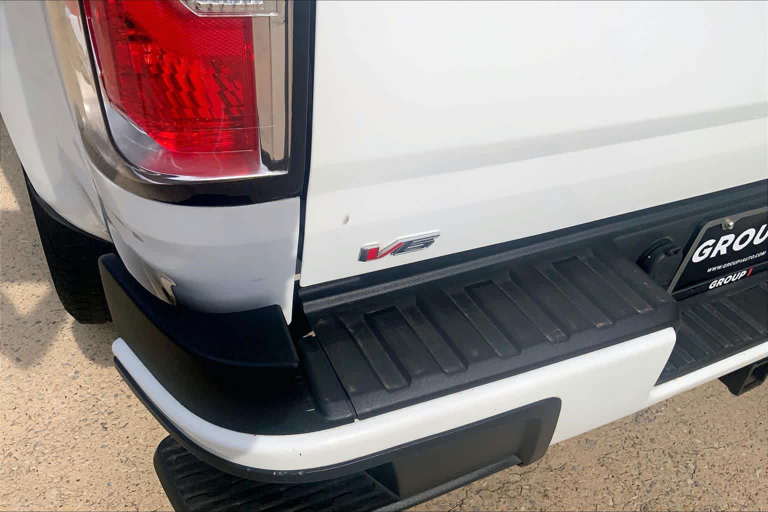 Used 2021 SUMMIT WHITE GMC 4WD AT4 w/Cloth image 30