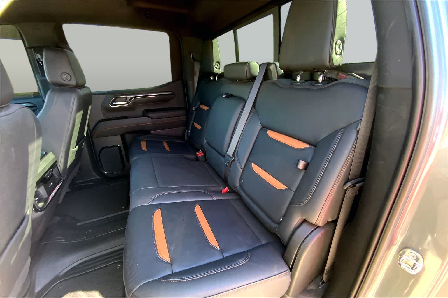 Used 2023 Sterling Metallic GMC AT4 image 20