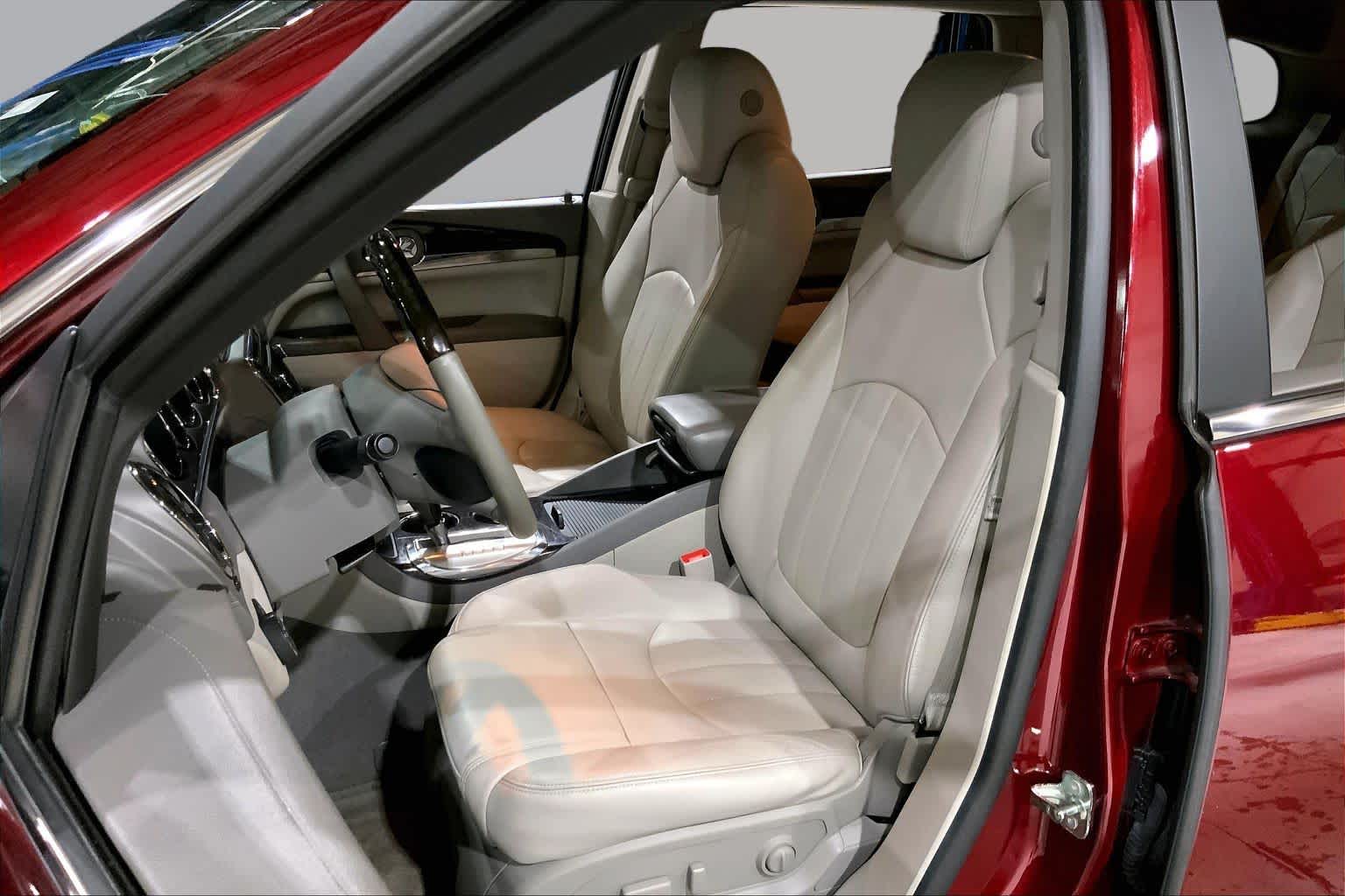 Pre-Owned 2015 Buick Enclave Leather