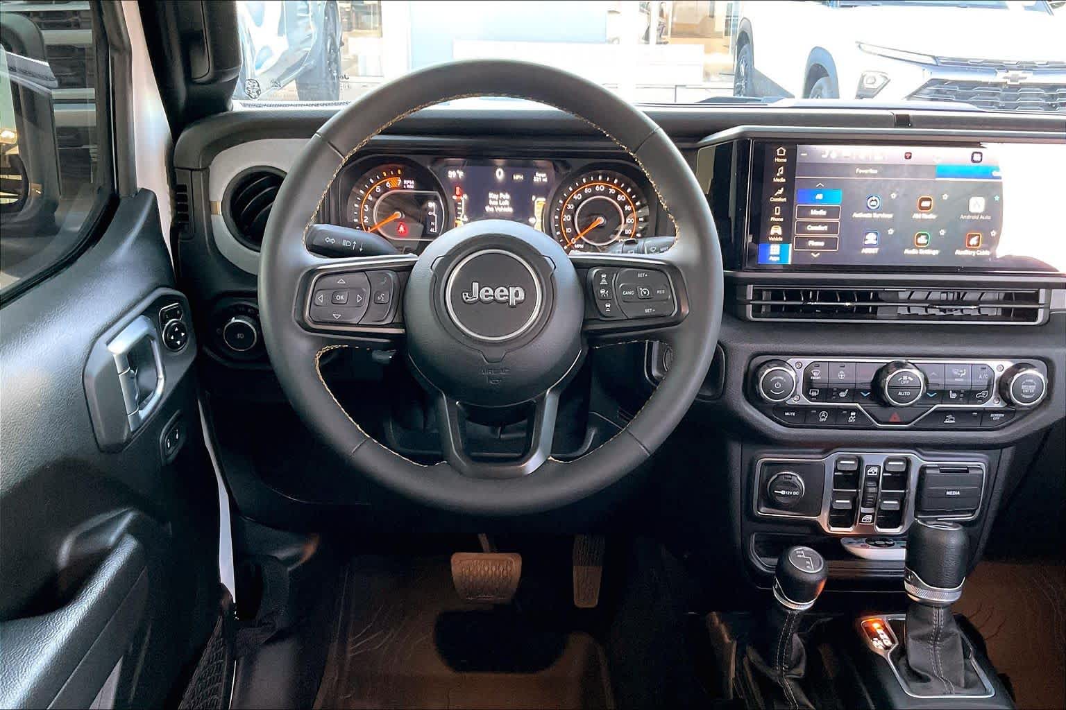 View vehicle photo 7