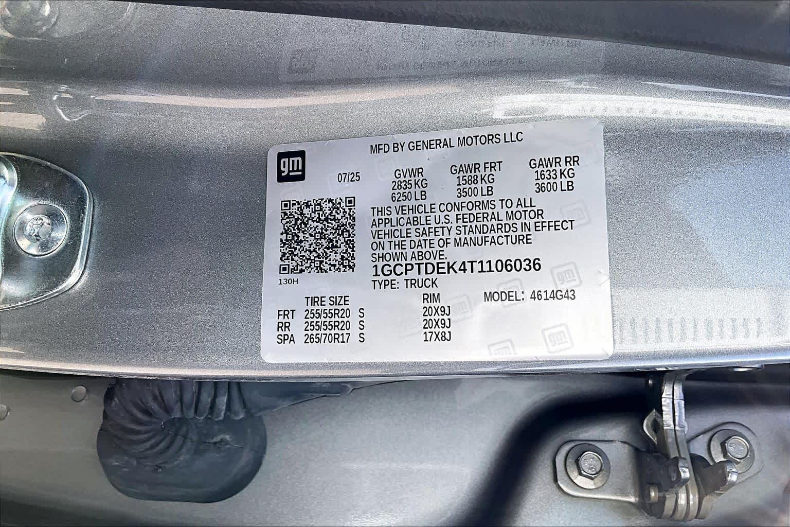 New 2026 Sterling Gray Metallic Chevrolet Z71 image 20