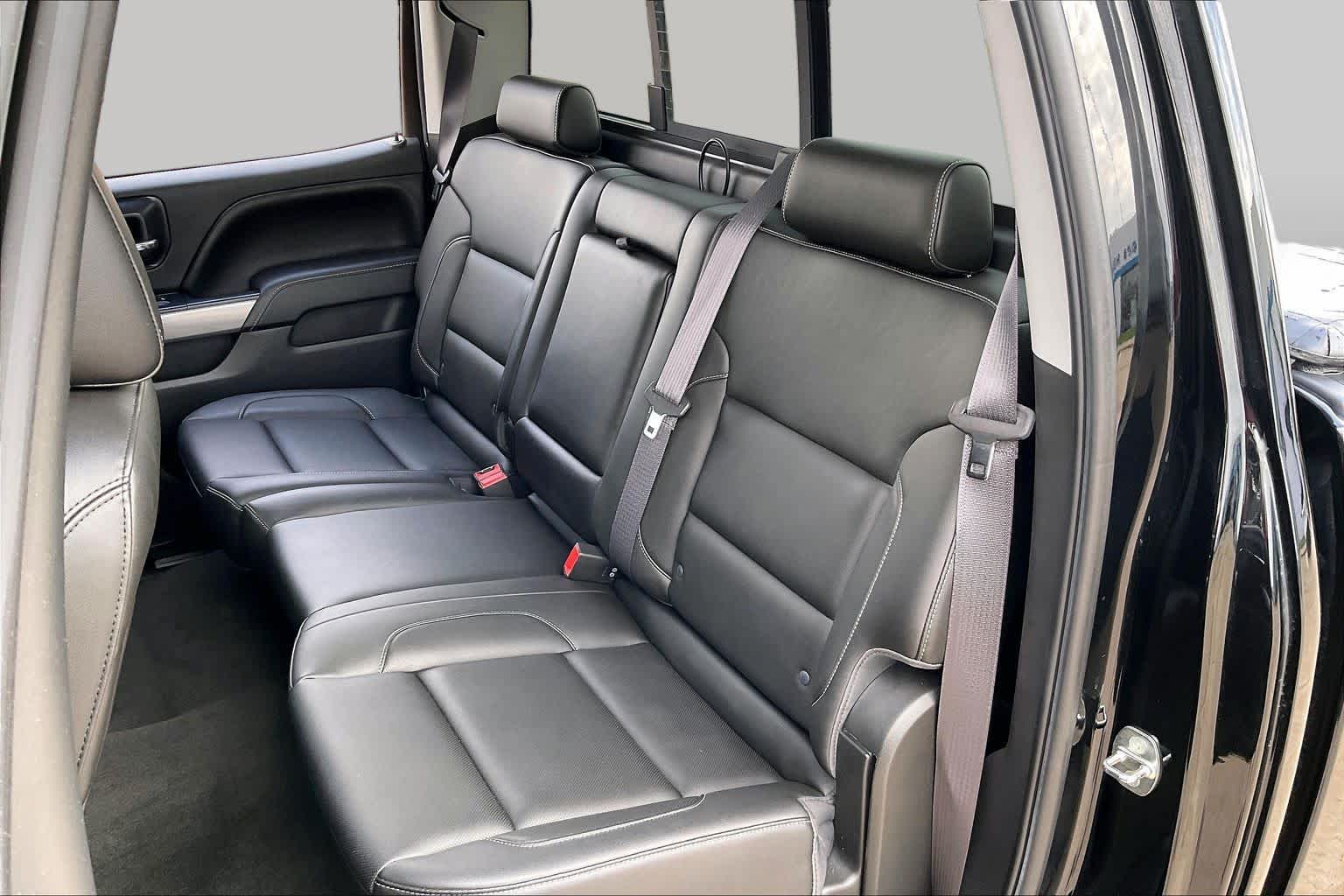 Used 2015 BLACK Chevrolet LTZ image 19