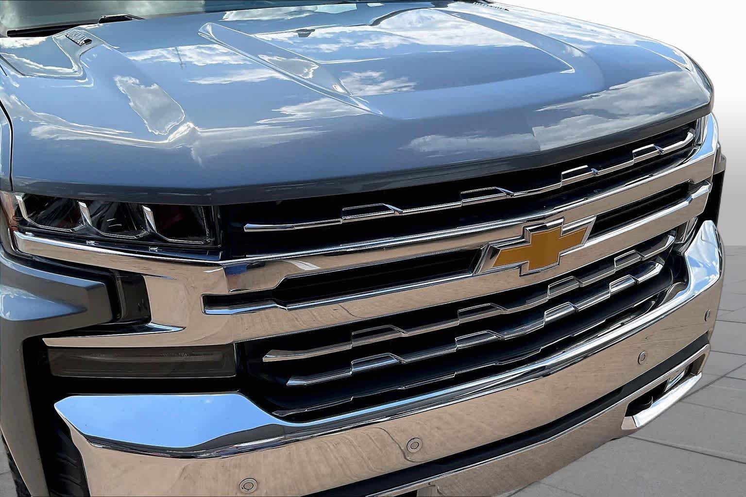 Used 2021 SATIN STEEL METALLIC Chevrolet LTZ image 29