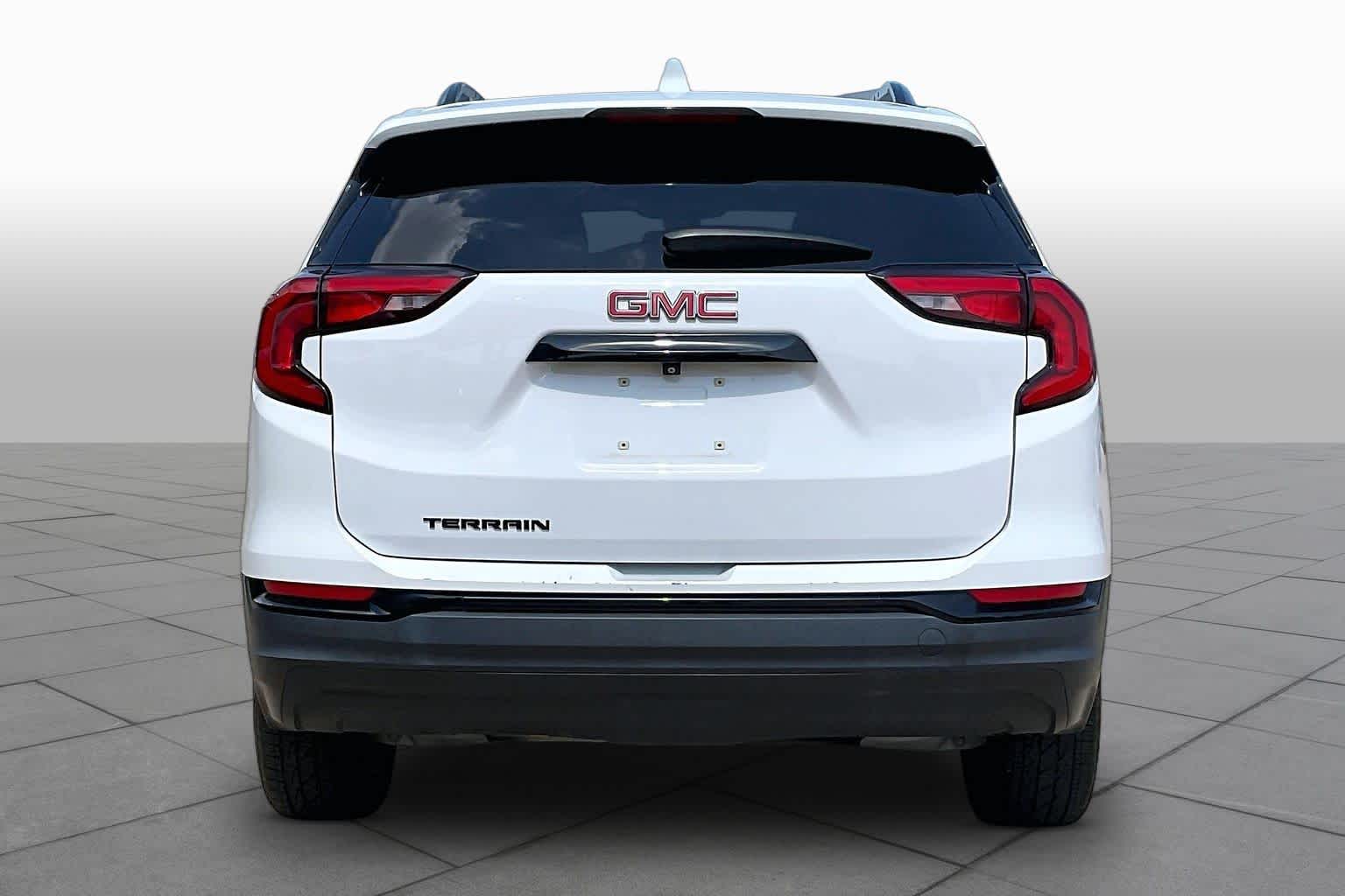 Pre-Owned 2021 GMC Terrain SLT