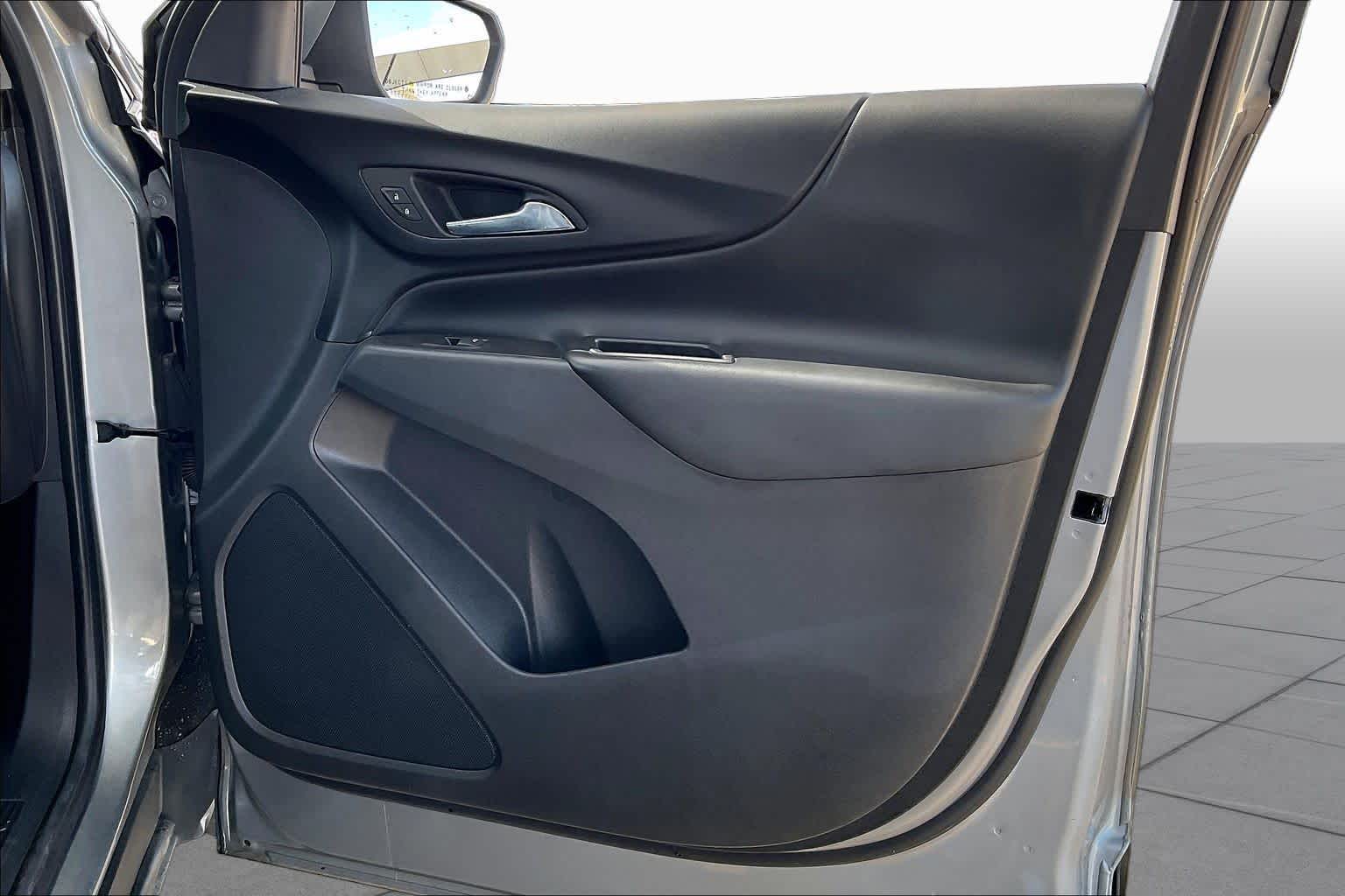 Used 2023 STERLING GRAY METALLIC Chevrolet LT image 22