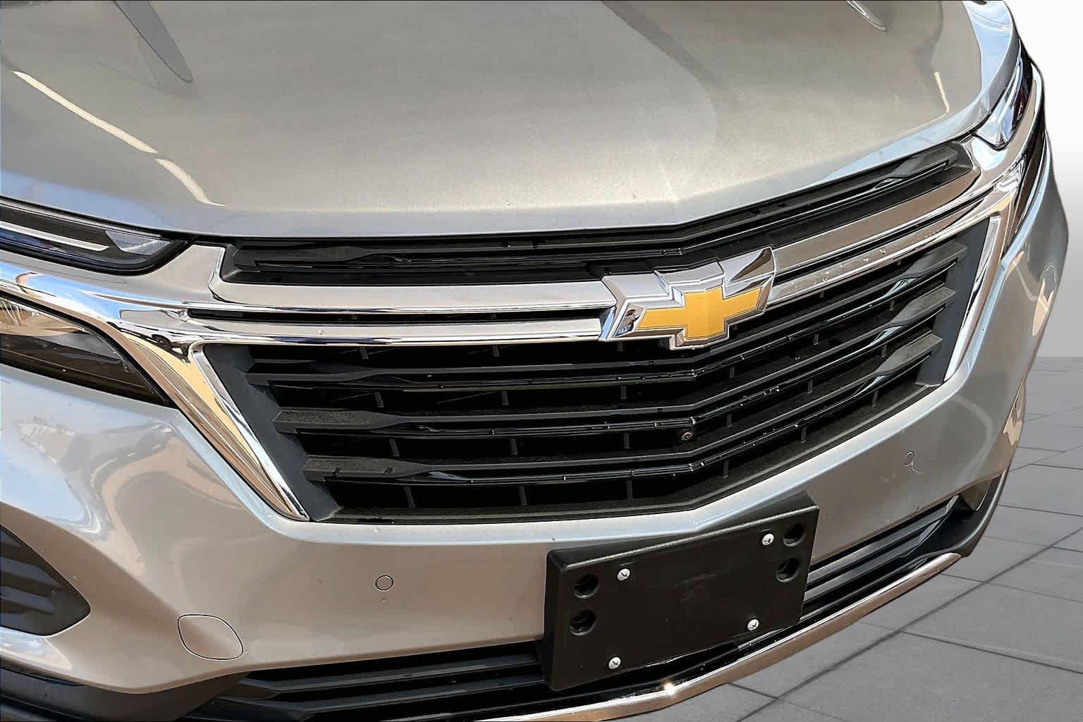 Used 2023 STERLING GRAY METALLIC Chevrolet LT image 29
