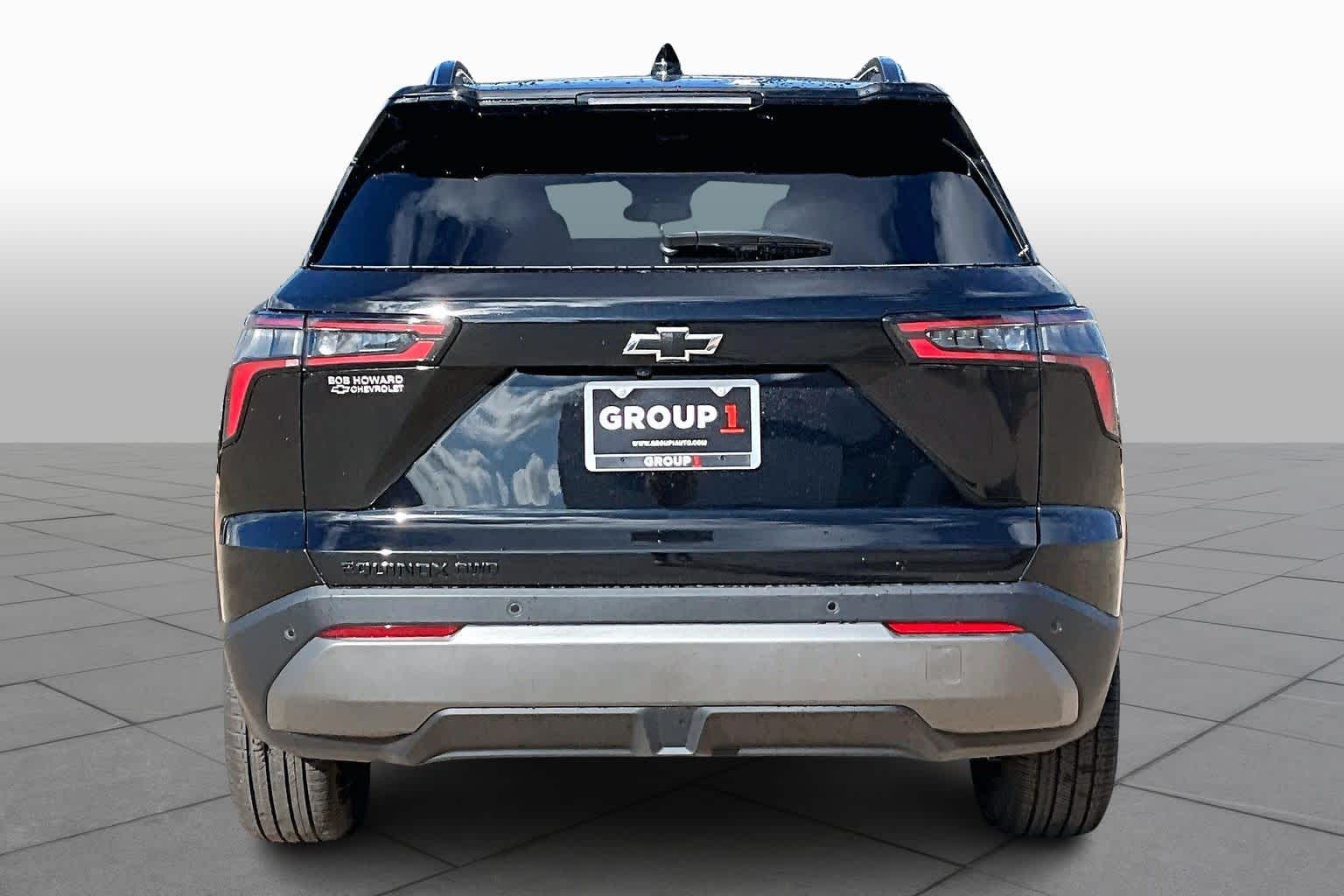 View vehicle photo 5